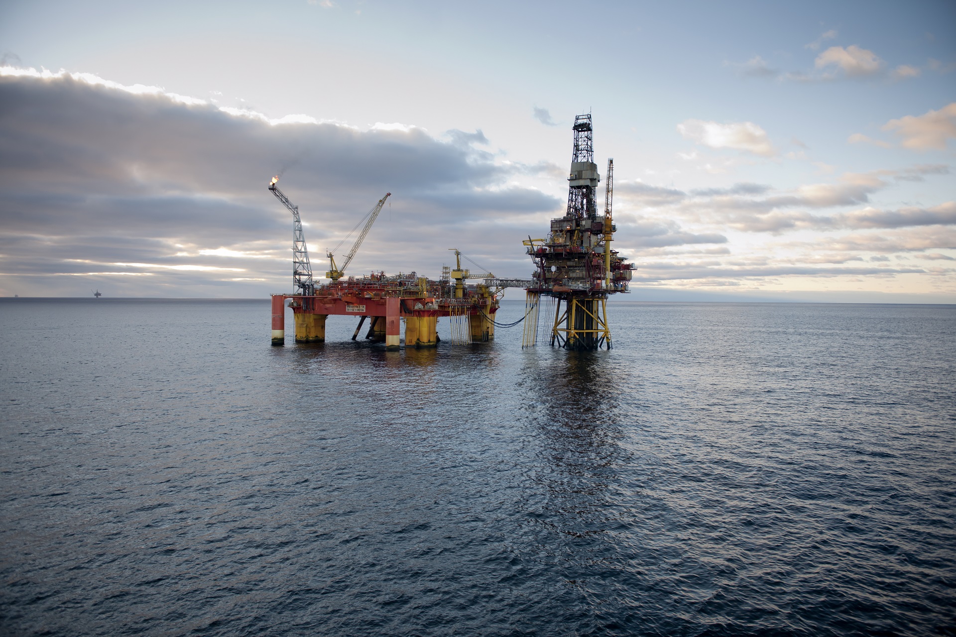 credit-oeyvind-hagen-copyright-equinor-veslefrikk-platform.jpg