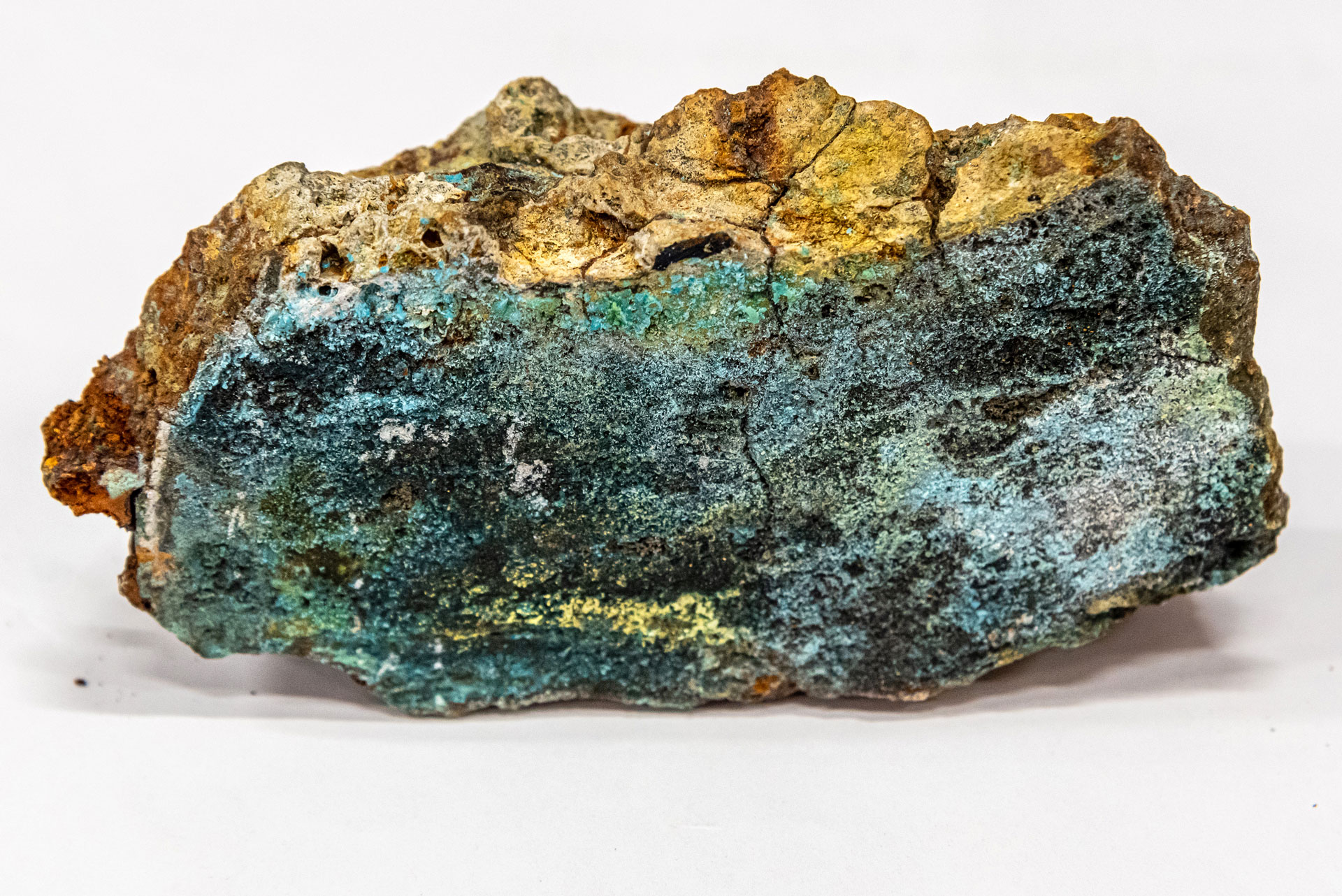 Figure 5.3 Sulphide sample from the Mohn Ridge The green mineral is atacamite, which is rich in copper.
